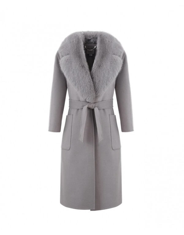 Urbancode Wool coat with fur collar in gray color