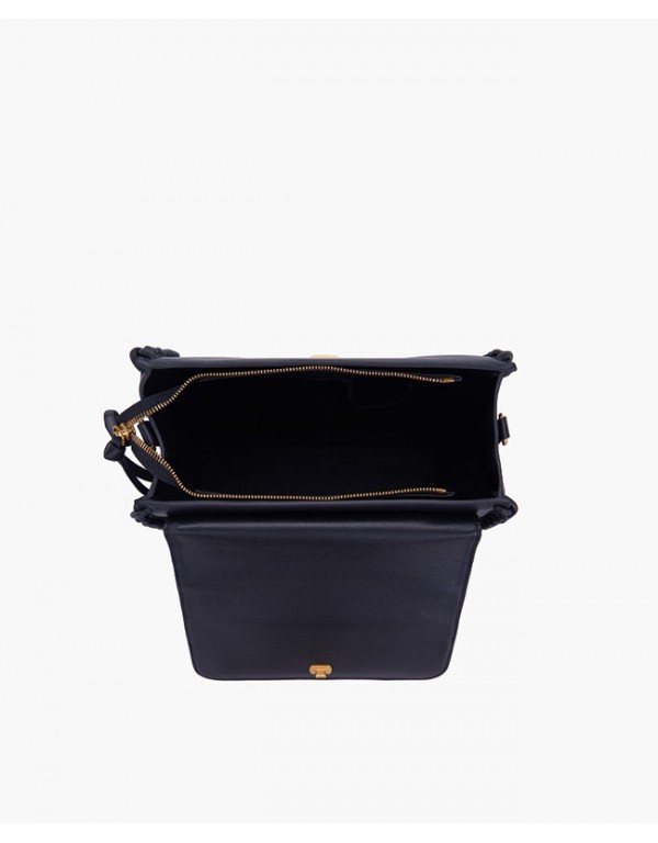 Boxy leather handbag