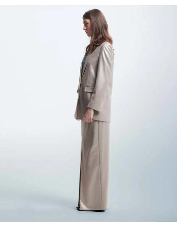 Kocca Suit made from shiny fabric