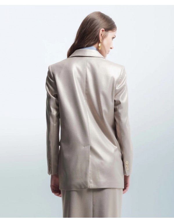 Kocca Suit made from shiny fabric