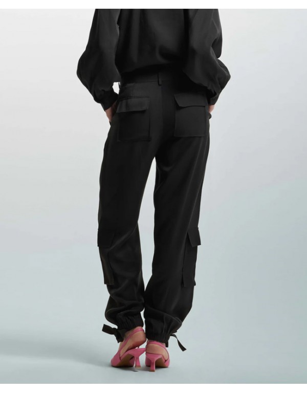 Kocca Trousers with large pockets and a drawstring