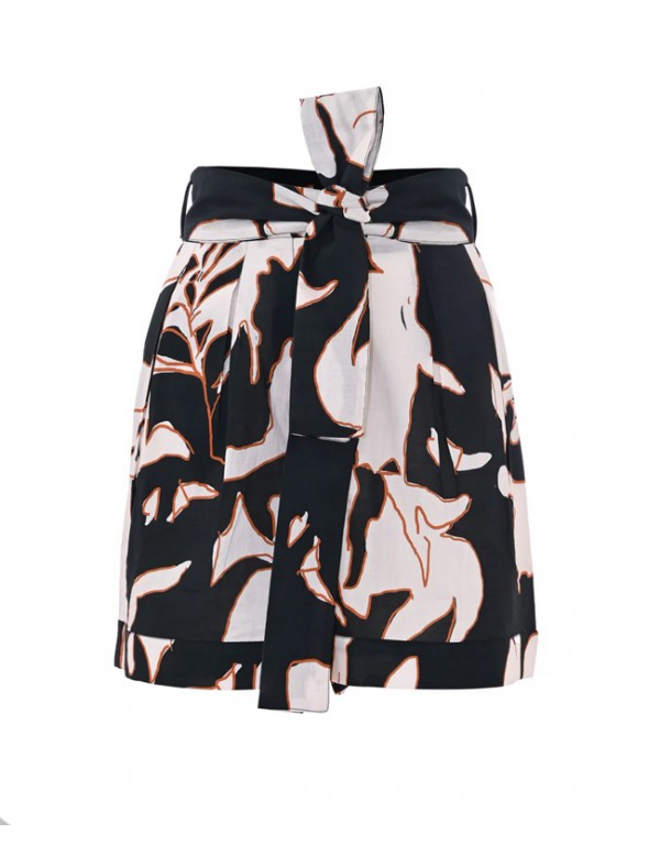 Loose patterned shorts with a sash