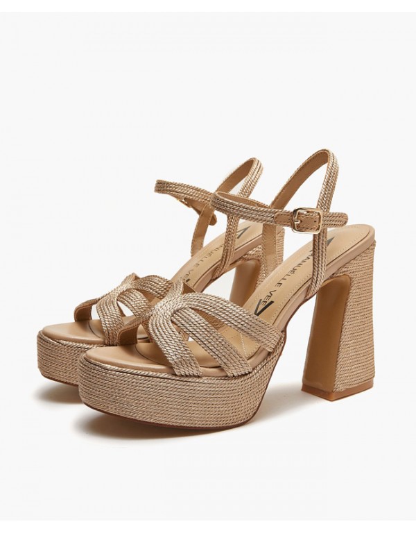 High sandal in raffia nude color