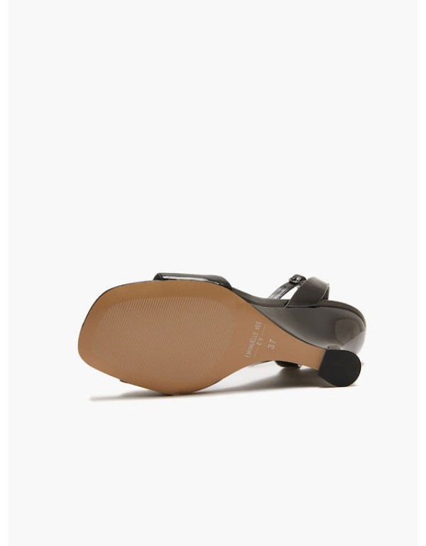 Emanuelle Vee sandal with elegant platform