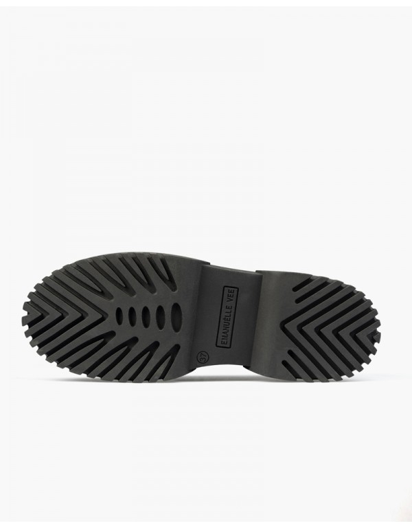 Moccasin in leather